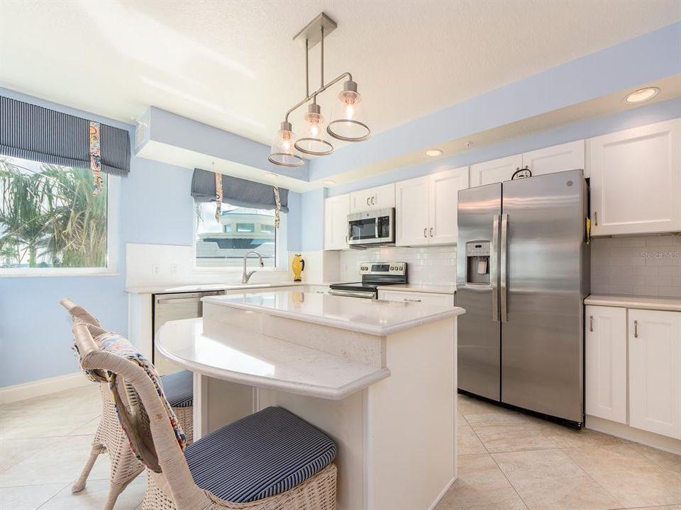 For Sale: $1,995,000 (3 beds, 3 baths, 2521 Square Feet)