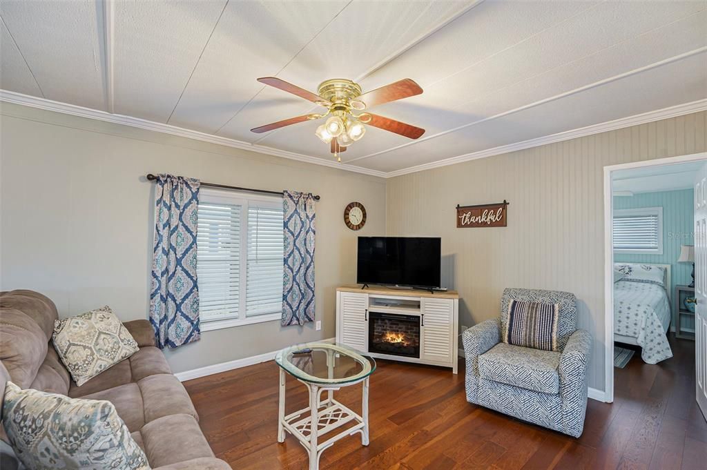 En Venta: $129,900 (2 camas, 2 baños, 954 Pies cuadrados)