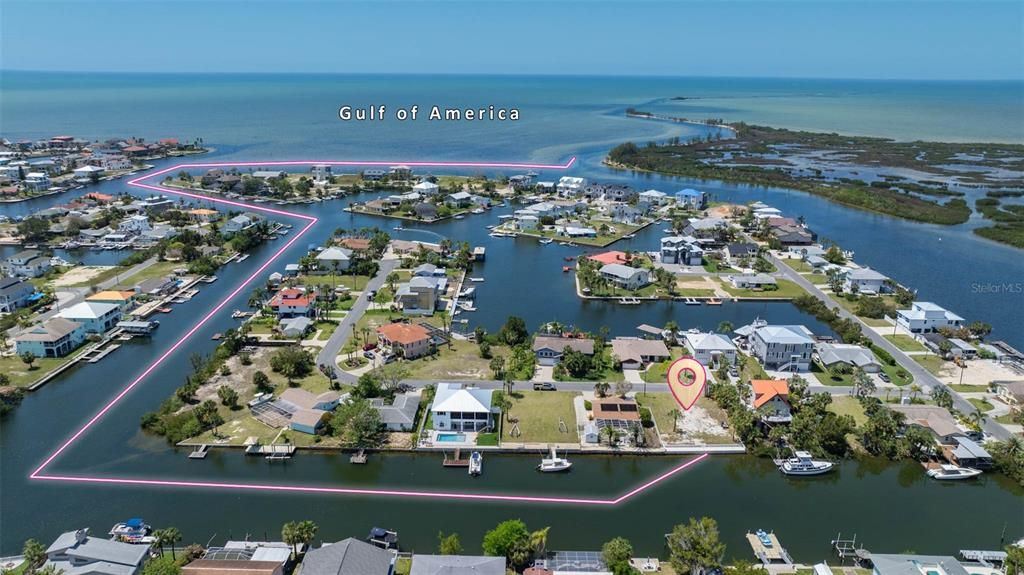 На продажу: $249,900 (0.16 acres)