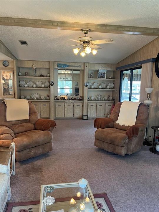 待售: $89,900 (2 贝兹, 2 浴室, 1248 平方英尺)