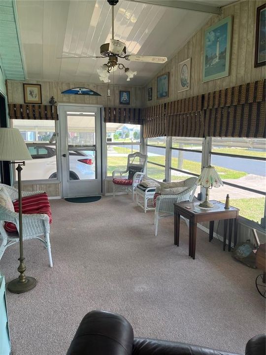 待售: $89,900 (2 贝兹, 2 浴室, 1248 平方英尺)