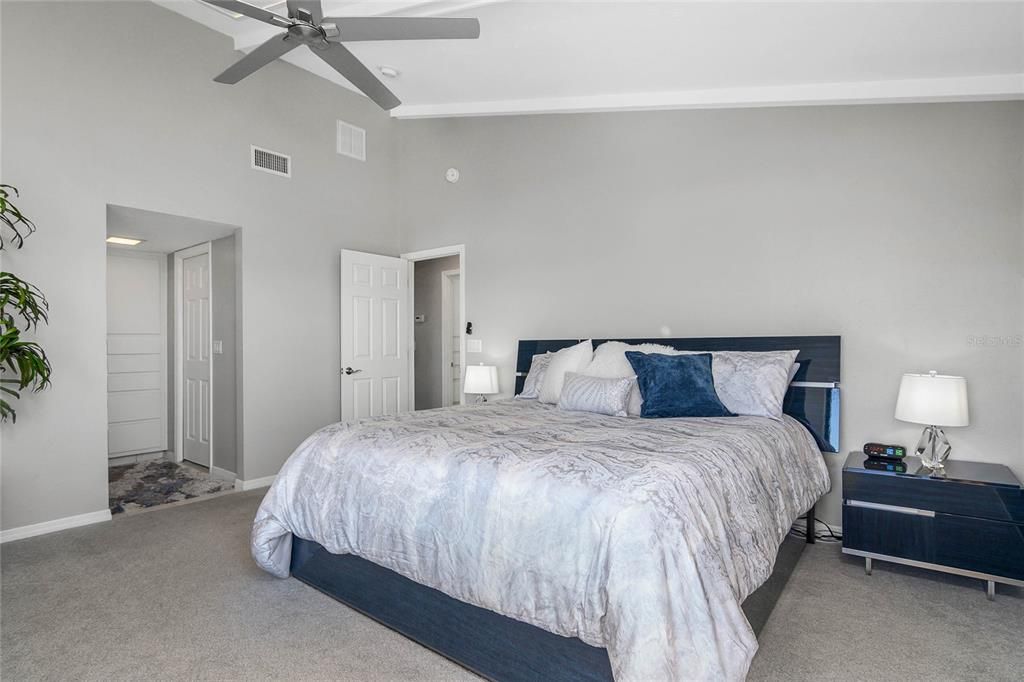 Active With Contract: $710,000 (4 beds, 3 baths, 2305 Square Feet)