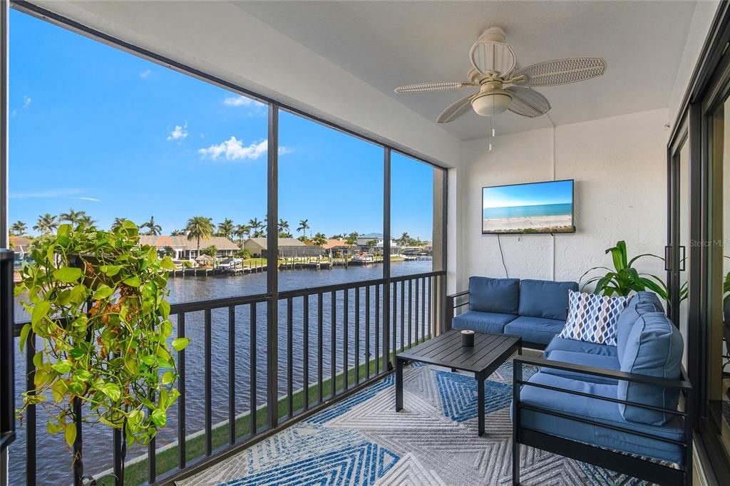 Active With Contract: $710,000 (4 beds, 3 baths, 2305 Square Feet)