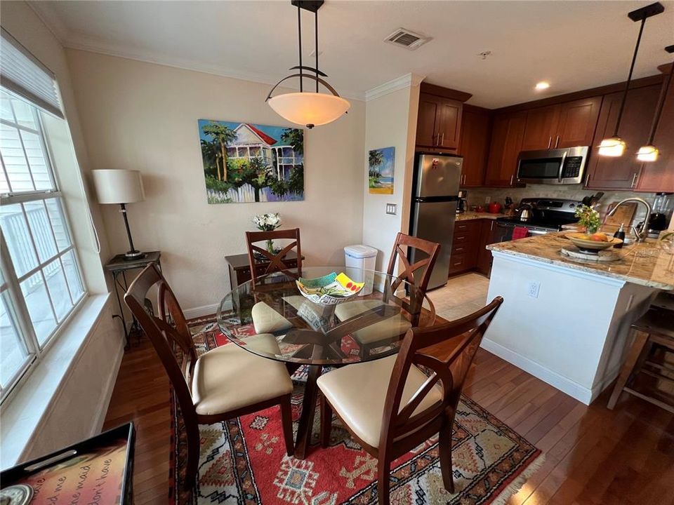 For Rent: $2,200 (2 beds, 2 baths, 1224 Square Feet)