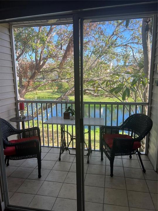 For Rent: $2,200 (2 beds, 2 baths, 1224 Square Feet)