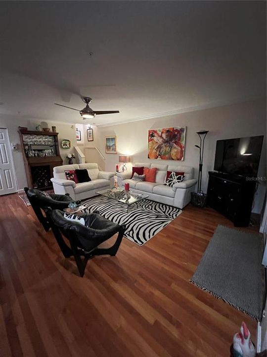 For Rent: $2,200 (2 beds, 2 baths, 1224 Square Feet)