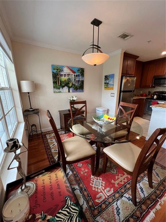 For Rent: $2,200 (2 beds, 2 baths, 1224 Square Feet)