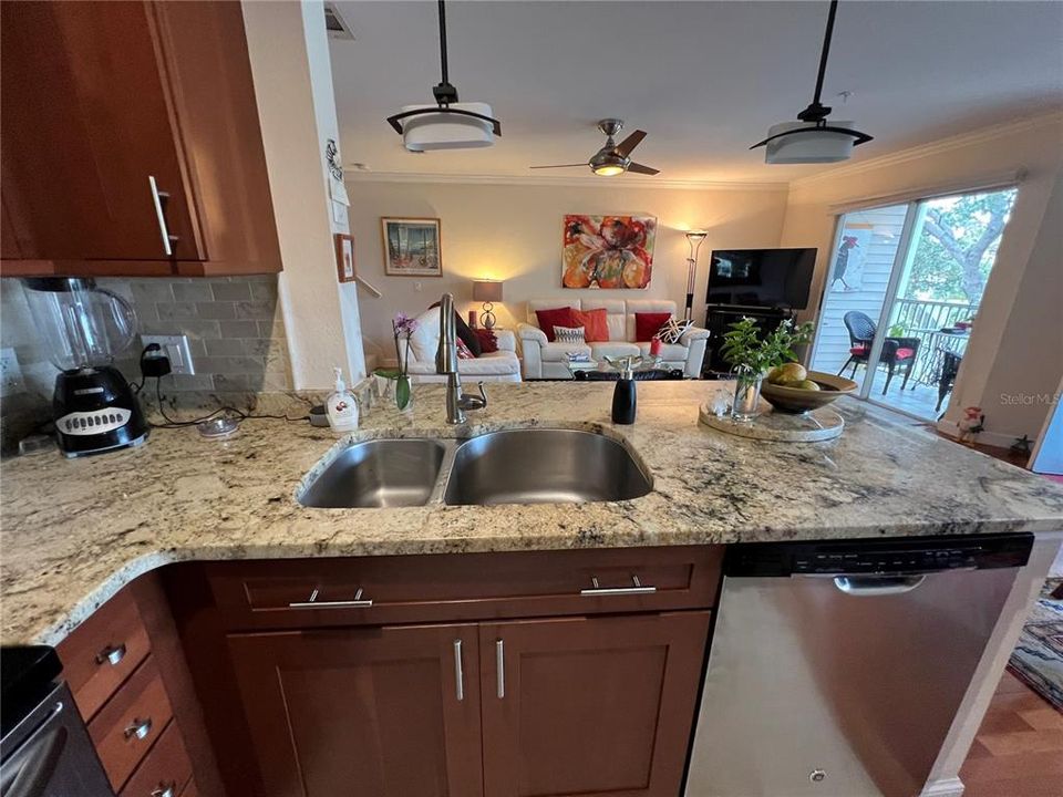 For Rent: $2,200 (2 beds, 2 baths, 1224 Square Feet)