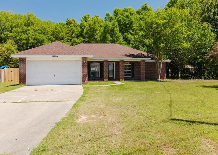 Recently Sold: $199,000 (3 beds, 2 baths, 2001 Square Feet)