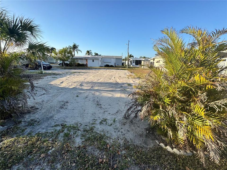 For Sale: $59,990 (0.09 acres)