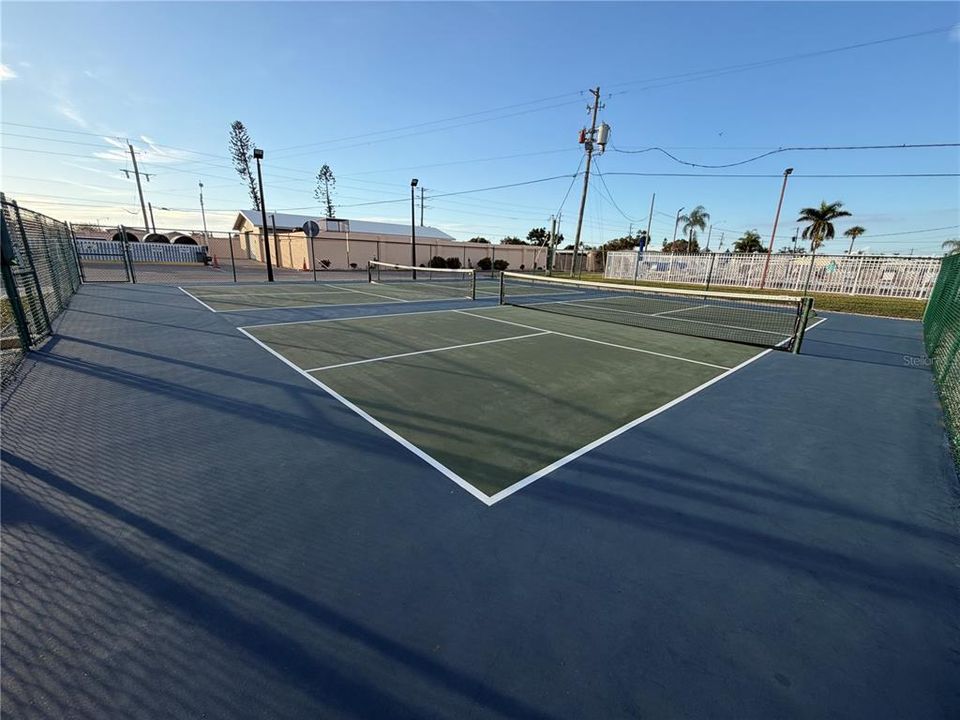 For Sale: $59,990 (0.09 acres)