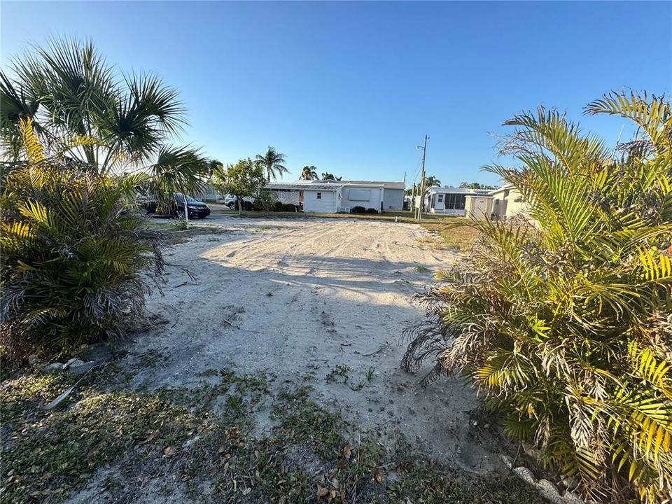 For Sale: $59,990 (0.09 acres)