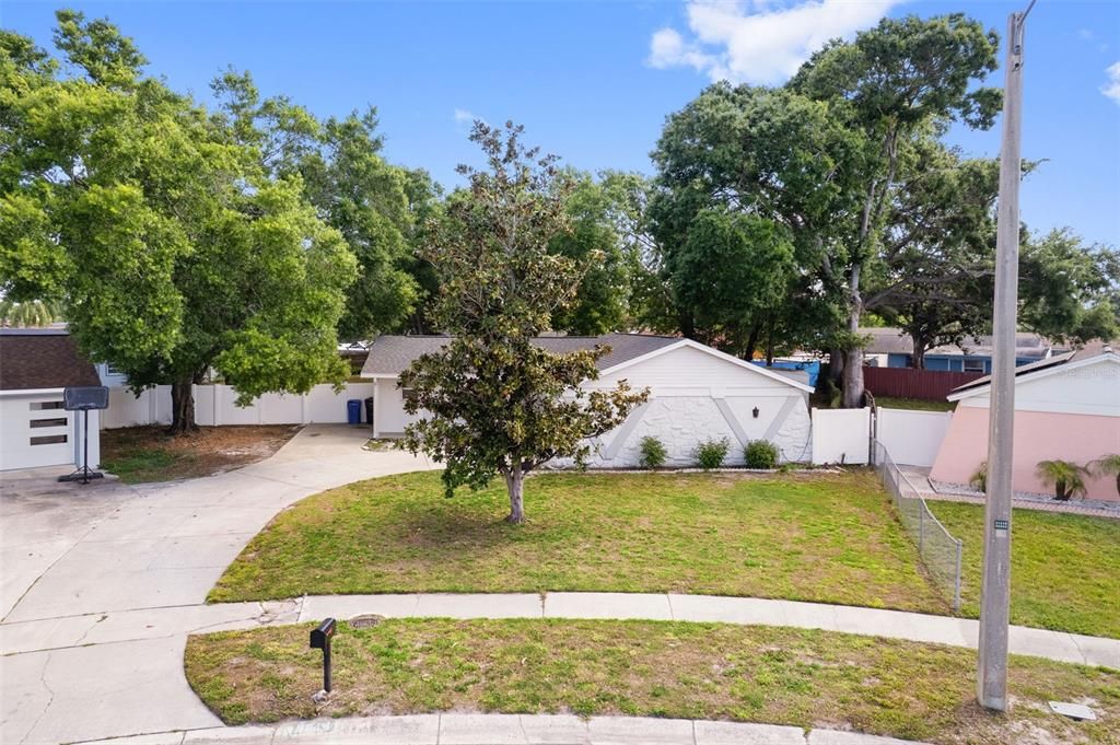 Recently Rented: $2,800 (3 beds, 2 baths, 1608 Square Feet)