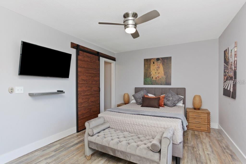 En Venta: $214,900 (2 camas, 2 baños, 1031 Pies cuadrados)