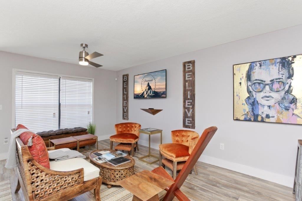 En Venta: $214,900 (2 camas, 2 baños, 1031 Pies cuadrados)