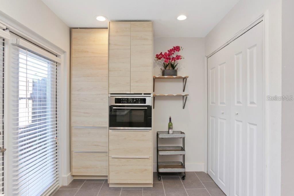 En Venta: $214,900 (2 camas, 2 baños, 1031 Pies cuadrados)