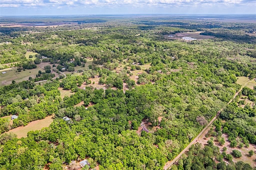 На продажу: $149,999 (7.18 acres)