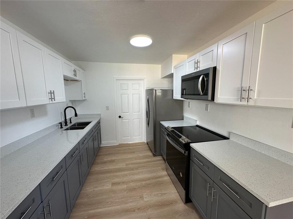 En Venta: $374,000 (3 camas, 2 baños, 1348 Pies cuadrados)