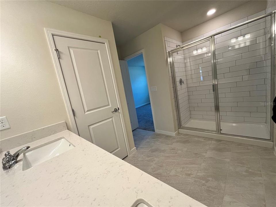 Под контрактом: $2,000 (3 спален, 2 ванн, 1699 Квадратных фут)