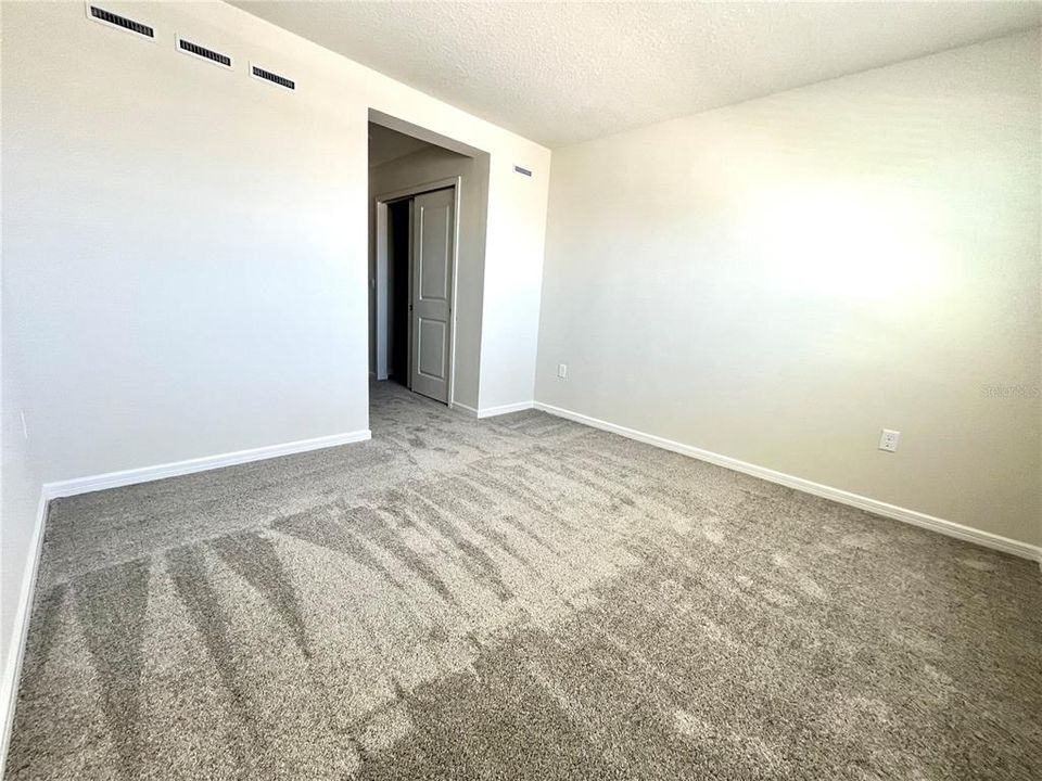 Под контрактом: $2,000 (3 спален, 2 ванн, 1699 Квадратных фут)