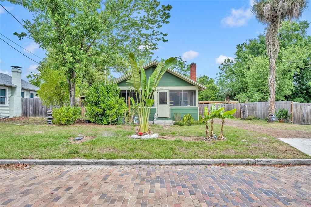 Vendido Recientemente: $500,000 (4 camas, 2 baños, 1699 Pies cuadrados)