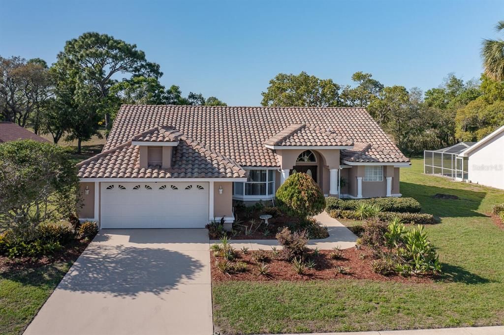 Recently Sold: $389,900 (3 beds, 2 baths, 2332 Square Feet)