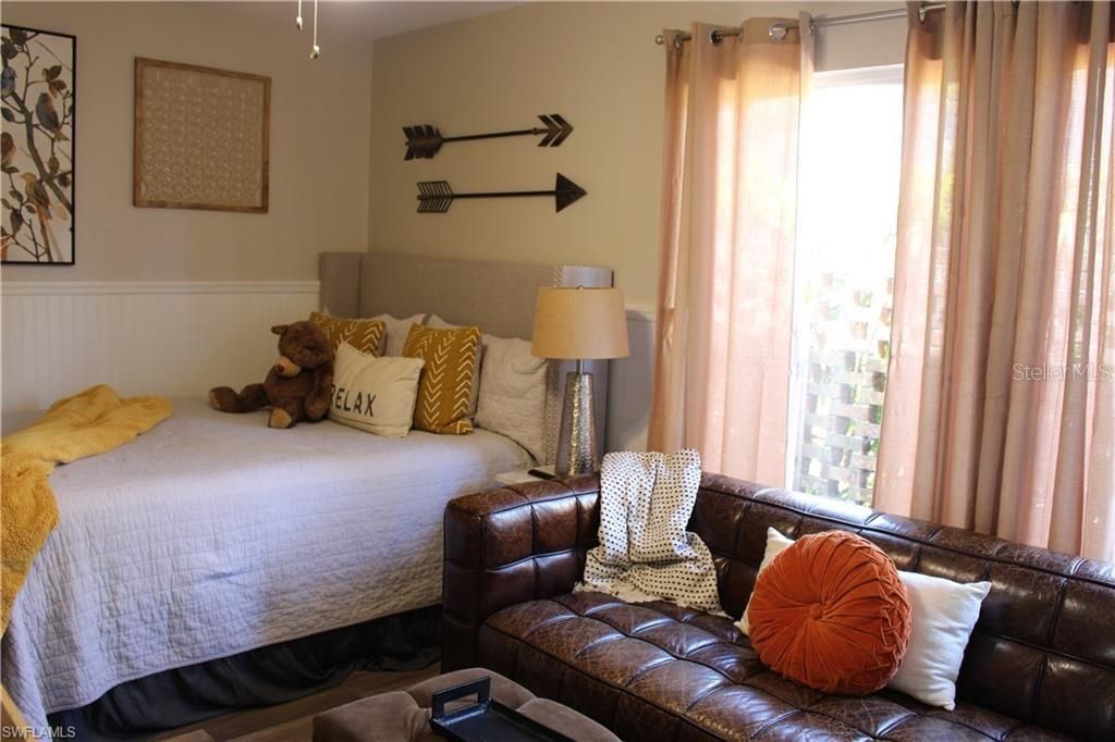 For Sale: $335,000 (3 beds, 2 baths, 1645 Square Feet)