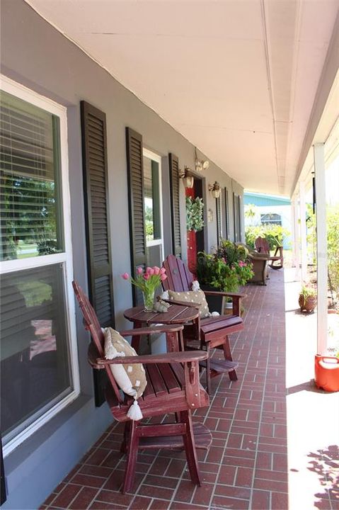 For Sale: $335,000 (3 beds, 2 baths, 1645 Square Feet)