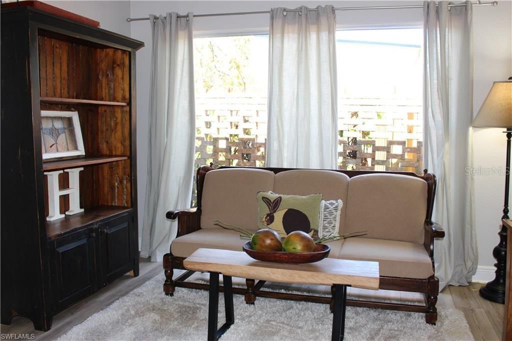 For Sale: $335,000 (3 beds, 2 baths, 1645 Square Feet)