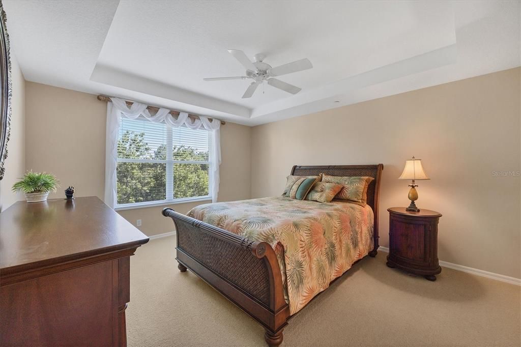 For Sale: $325,000 (2 beds, 2 baths, 1637 Square Feet)