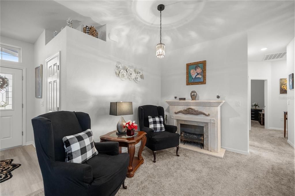 En Venta: $399,000 (5 camas, 3 baños, 2555 Pies cuadrados)