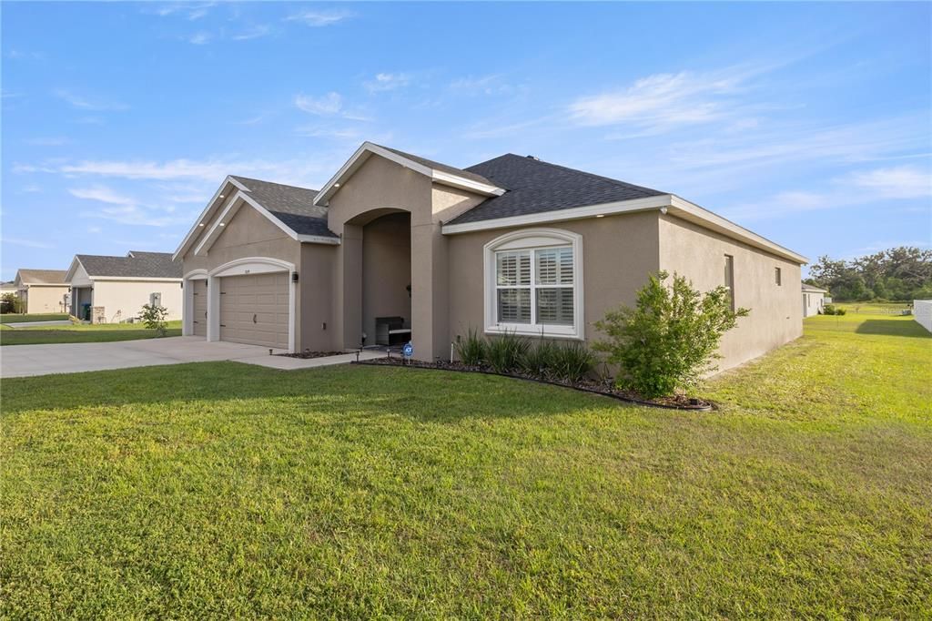 En Venta: $399,000 (5 camas, 3 baños, 2555 Pies cuadrados)