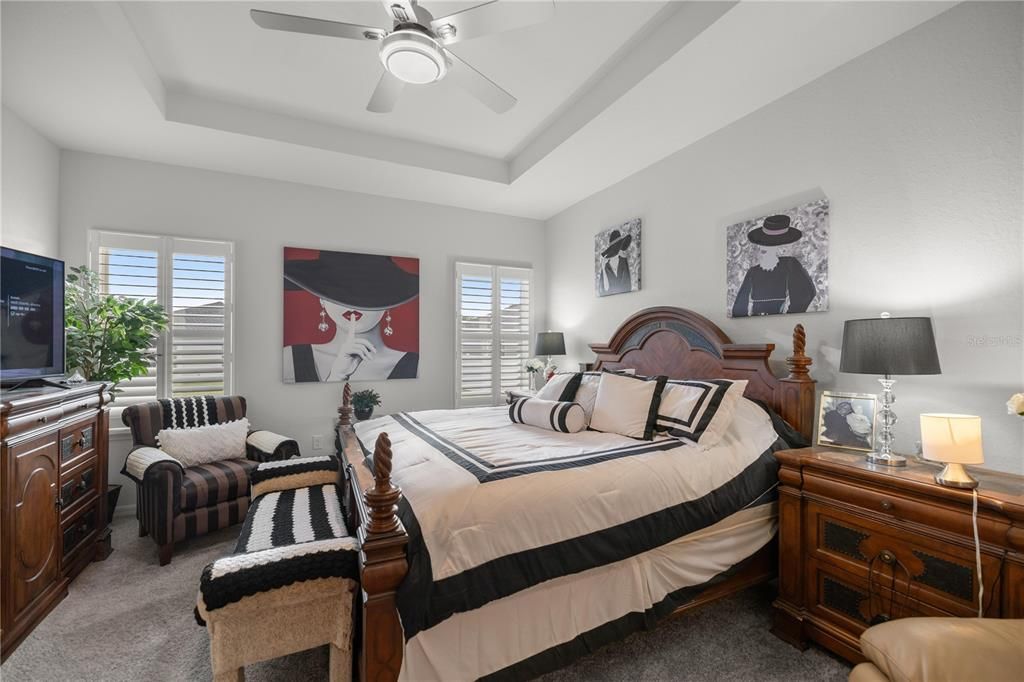 En Venta: $399,000 (5 camas, 3 baños, 2555 Pies cuadrados)