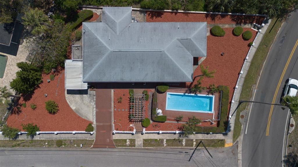 Под контрактом: $599,000 (3 спален, 2 ванн, 1721 Квадратных фут)