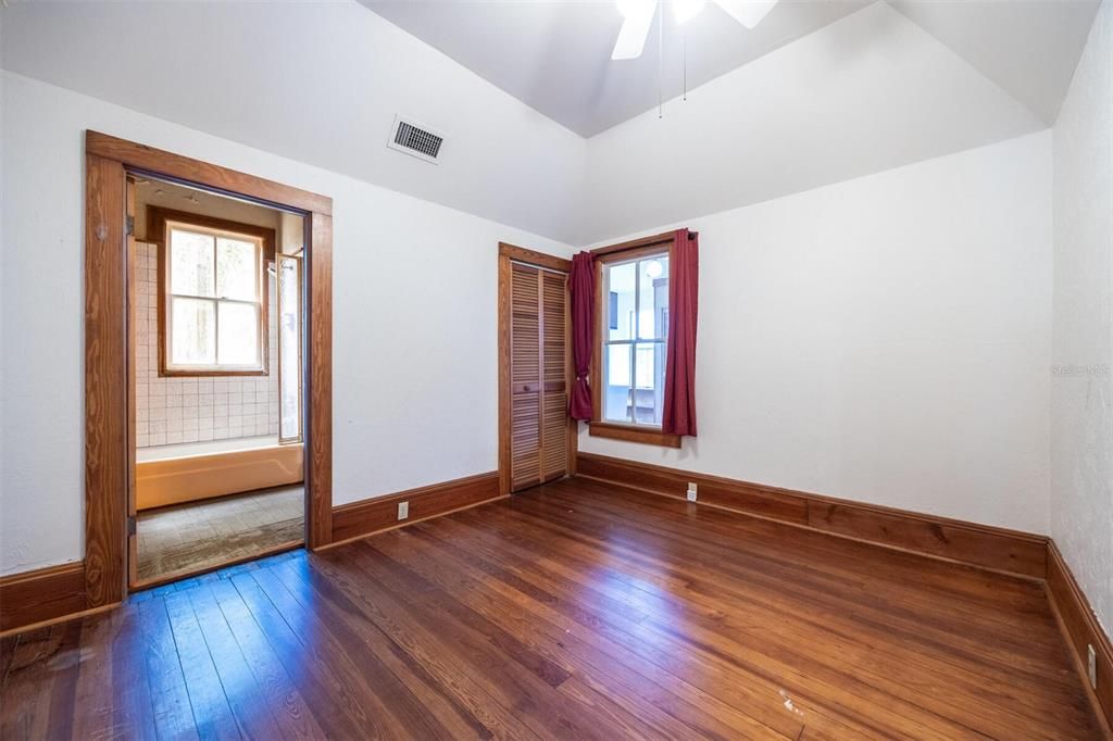 Active With Contract: $565,000 (4 beds, 3 baths, 2892 Square Feet)