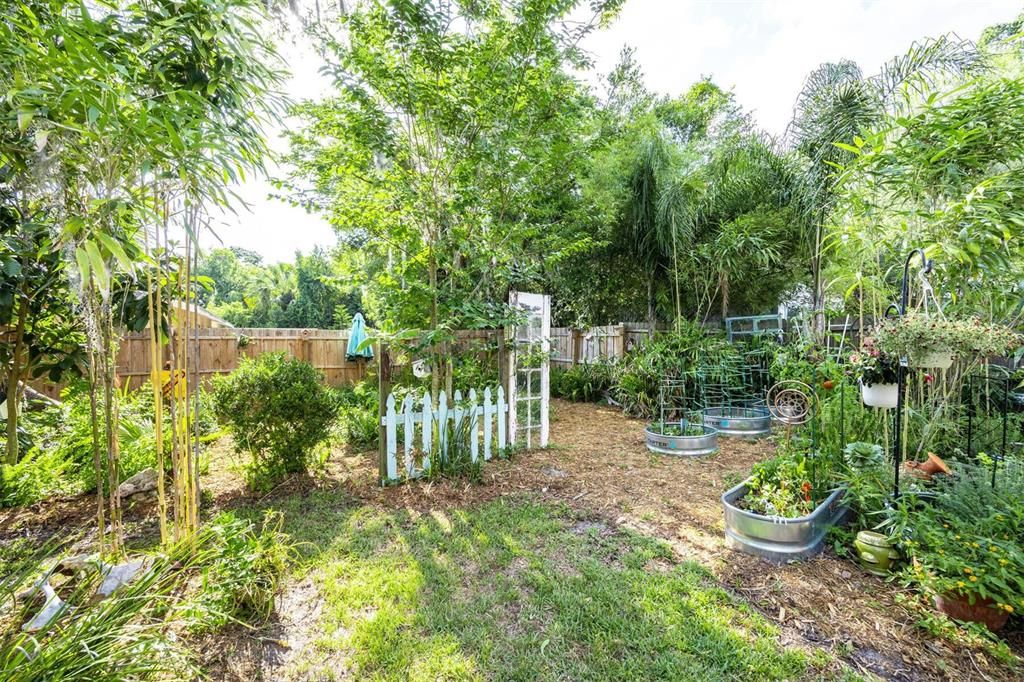 Active With Contract: $565,000 (4 beds, 3 baths, 2892 Square Feet)