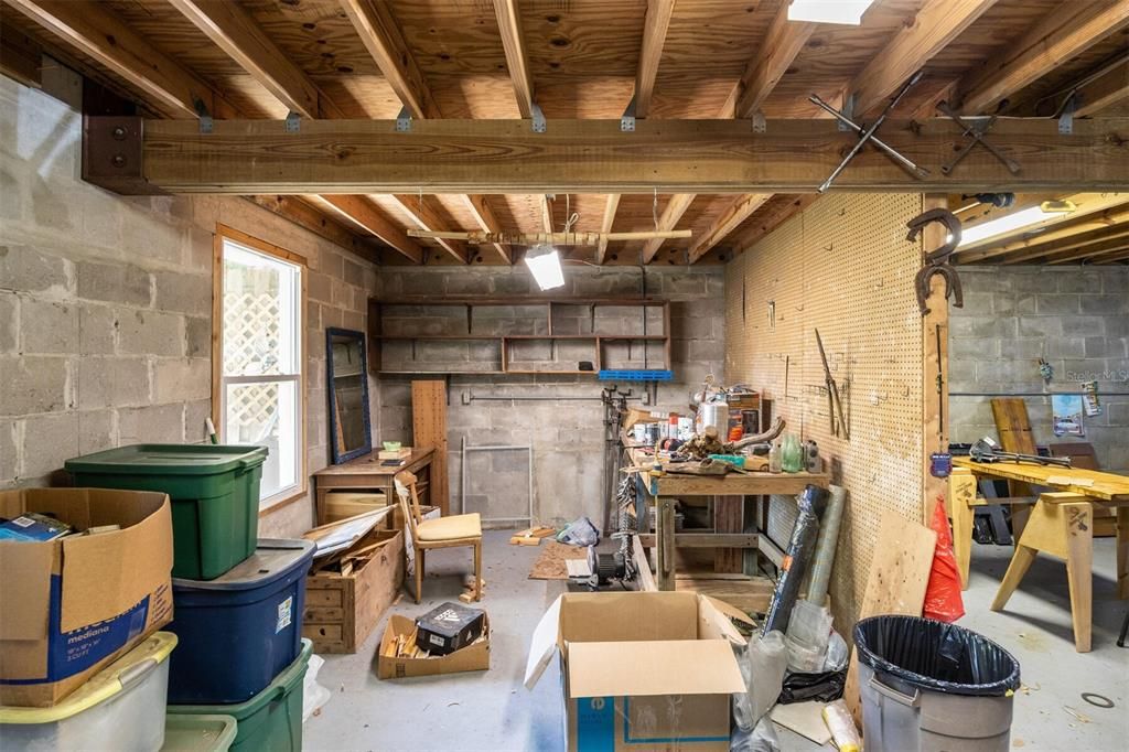 Active With Contract: $565,000 (4 beds, 3 baths, 2892 Square Feet)