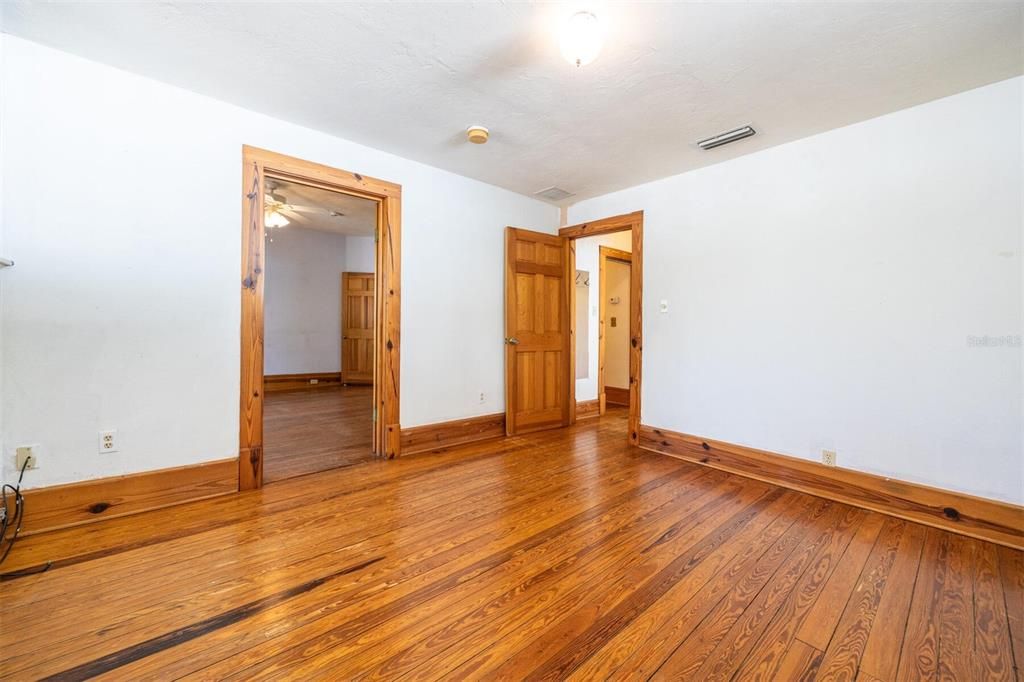 Active With Contract: $565,000 (4 beds, 3 baths, 2892 Square Feet)