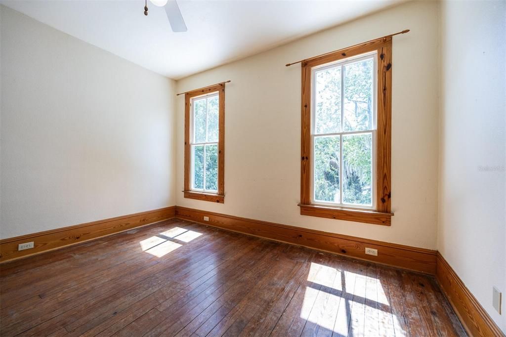 Active With Contract: $565,000 (4 beds, 3 baths, 2892 Square Feet)