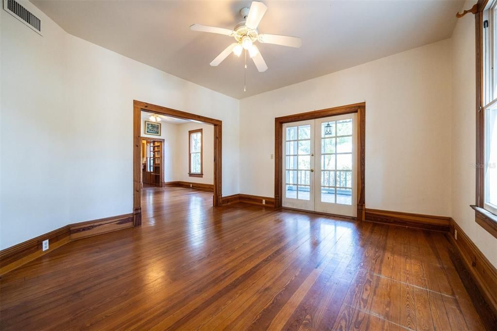 Active With Contract: $565,000 (4 beds, 3 baths, 2892 Square Feet)