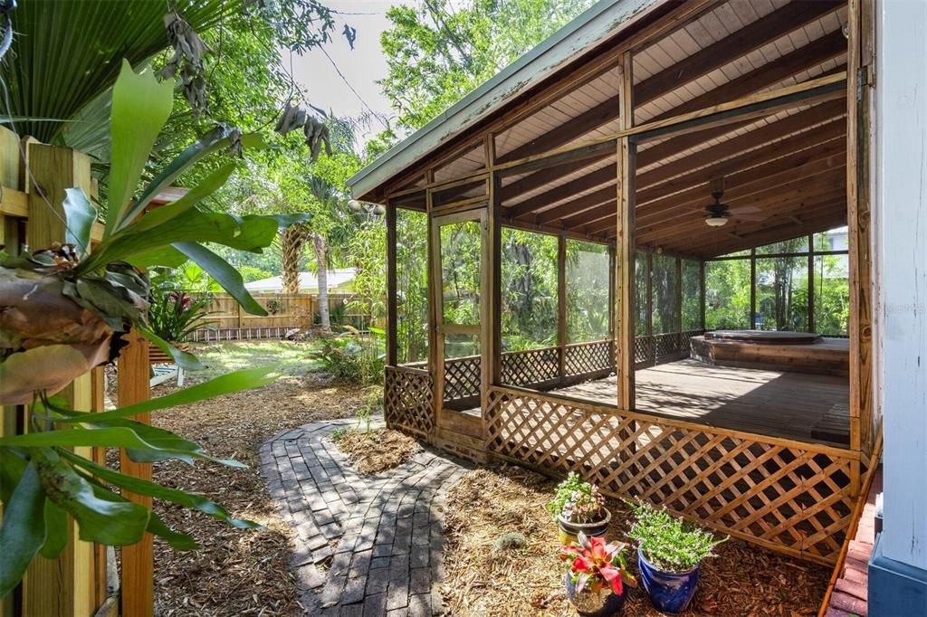 Active With Contract: $565,000 (4 beds, 3 baths, 2892 Square Feet)