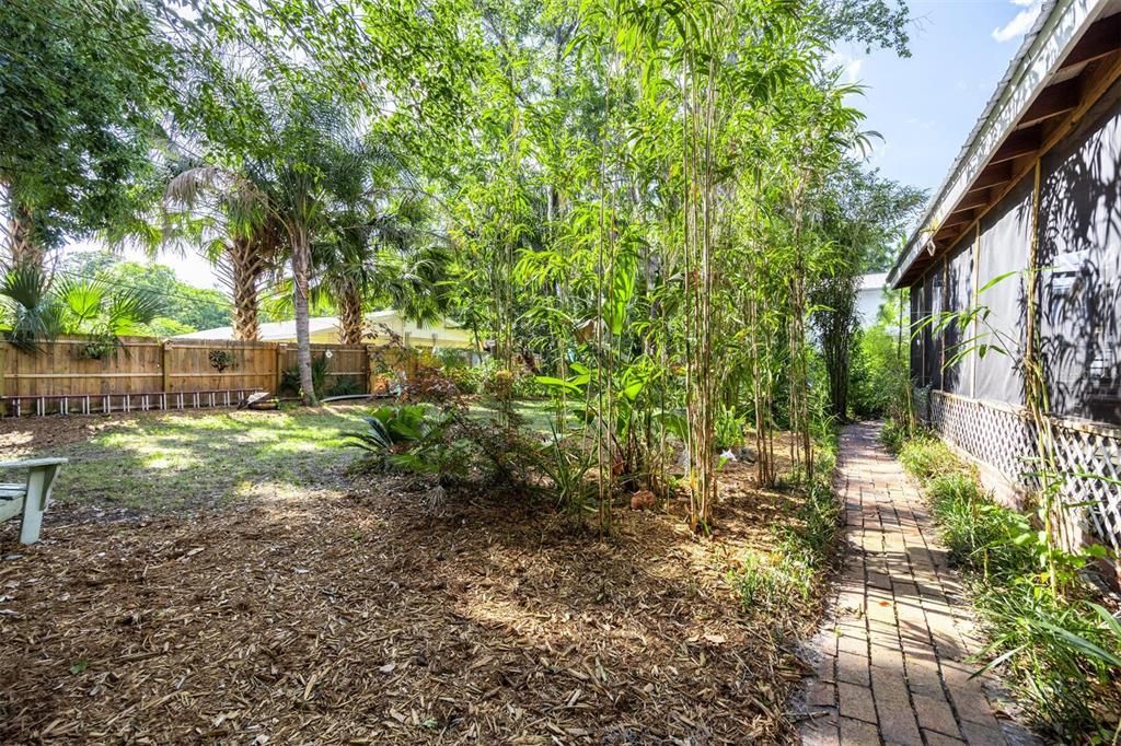 Active With Contract: $565,000 (4 beds, 3 baths, 2892 Square Feet)