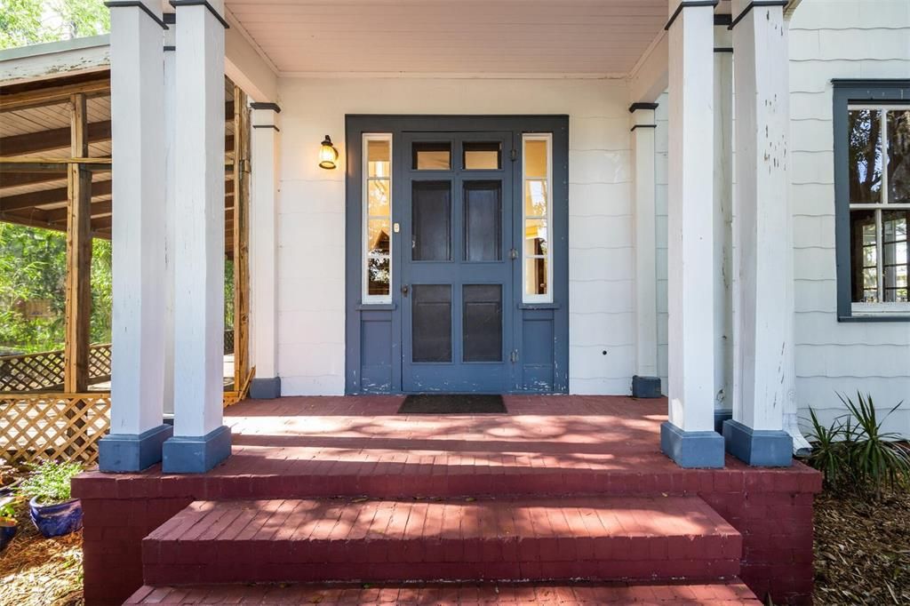 Active With Contract: $565,000 (4 beds, 3 baths, 2892 Square Feet)