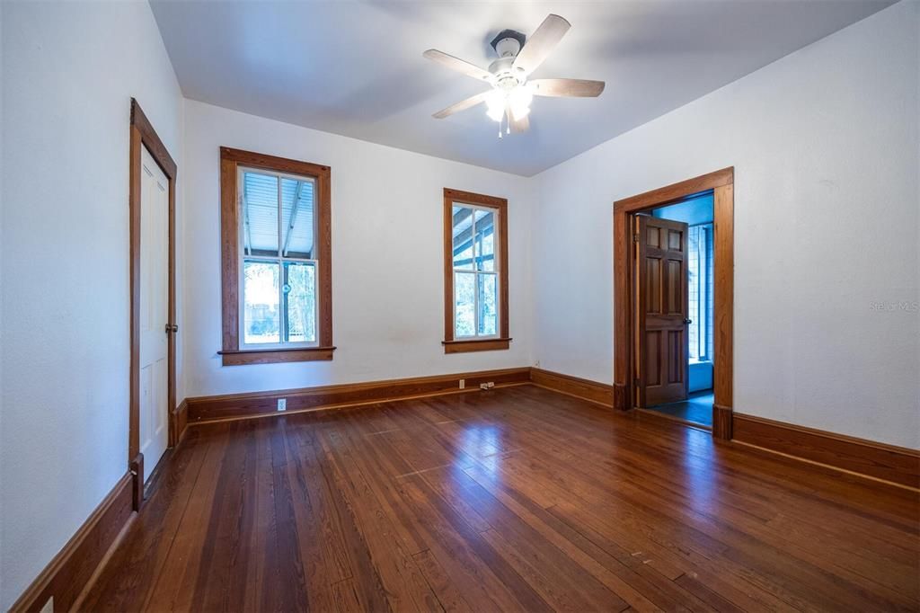 Active With Contract: $565,000 (4 beds, 3 baths, 2892 Square Feet)