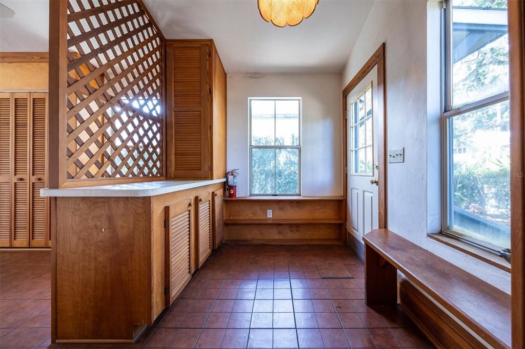 Active With Contract: $565,000 (4 beds, 3 baths, 2892 Square Feet)