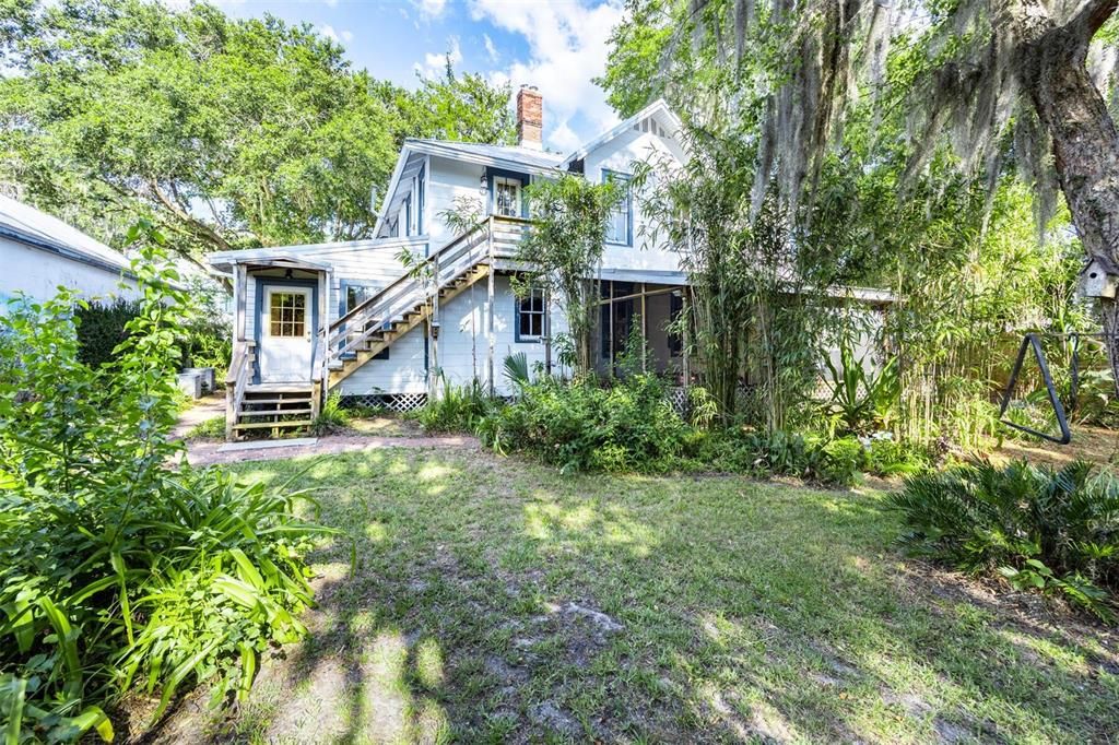 Active With Contract: $565,000 (4 beds, 3 baths, 2892 Square Feet)