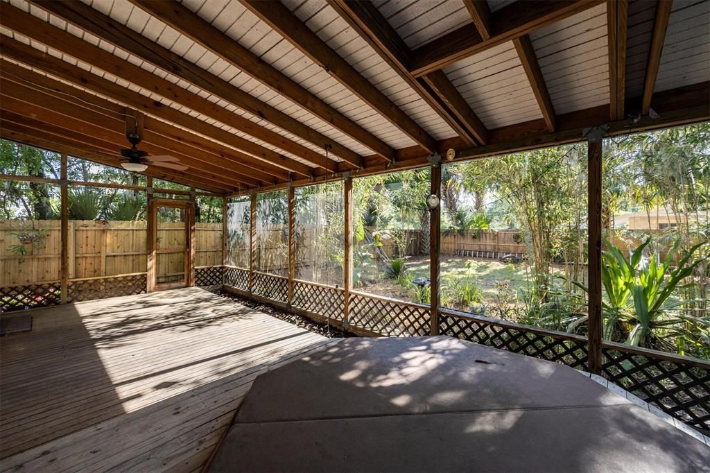 Active With Contract: $565,000 (4 beds, 3 baths, 2892 Square Feet)