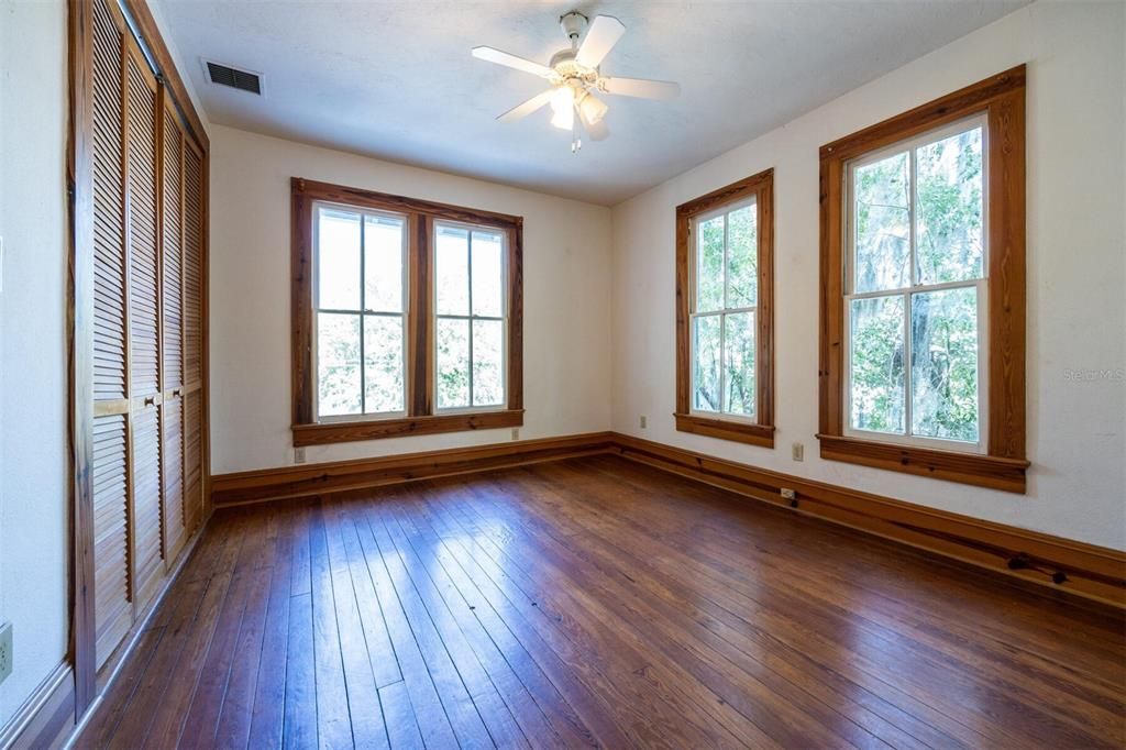 Active With Contract: $565,000 (4 beds, 3 baths, 2892 Square Feet)