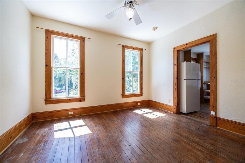 Active With Contract: $565,000 (4 beds, 3 baths, 2892 Square Feet)