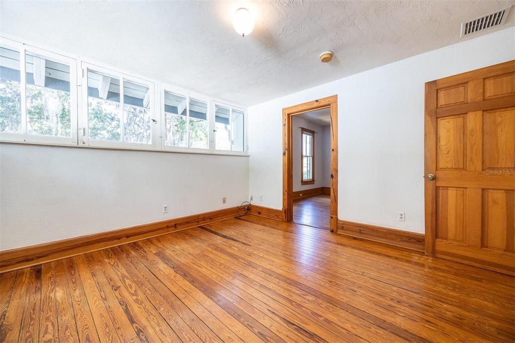 Active With Contract: $565,000 (4 beds, 3 baths, 2892 Square Feet)